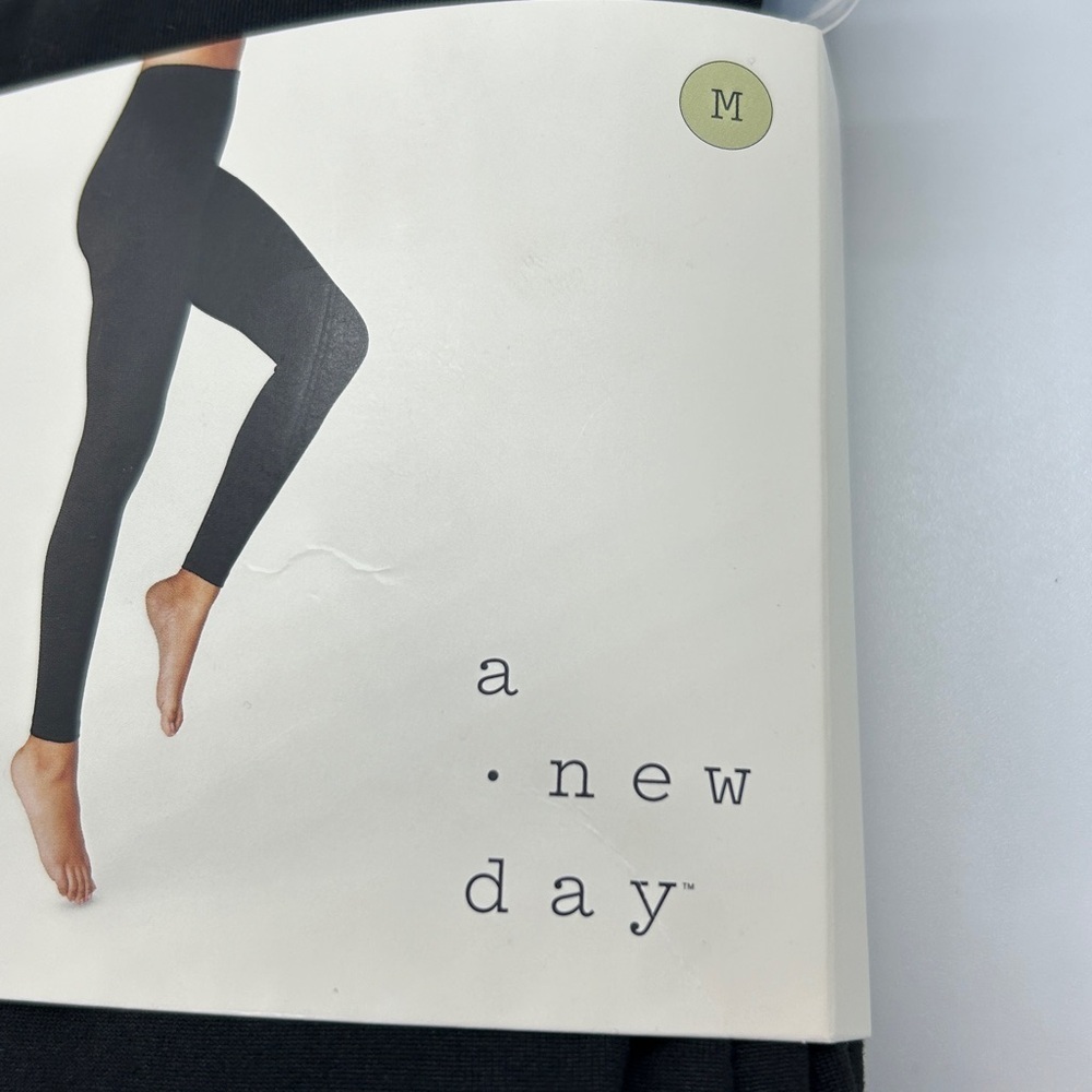 A New Day Jet Black Soft Leggings Size Medium Two pieces NWT - Picture 4 of 7
